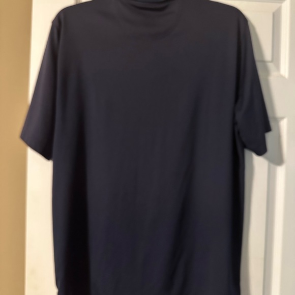 Greg Norman Shark Play Dry Polo - Picture 2 of 4